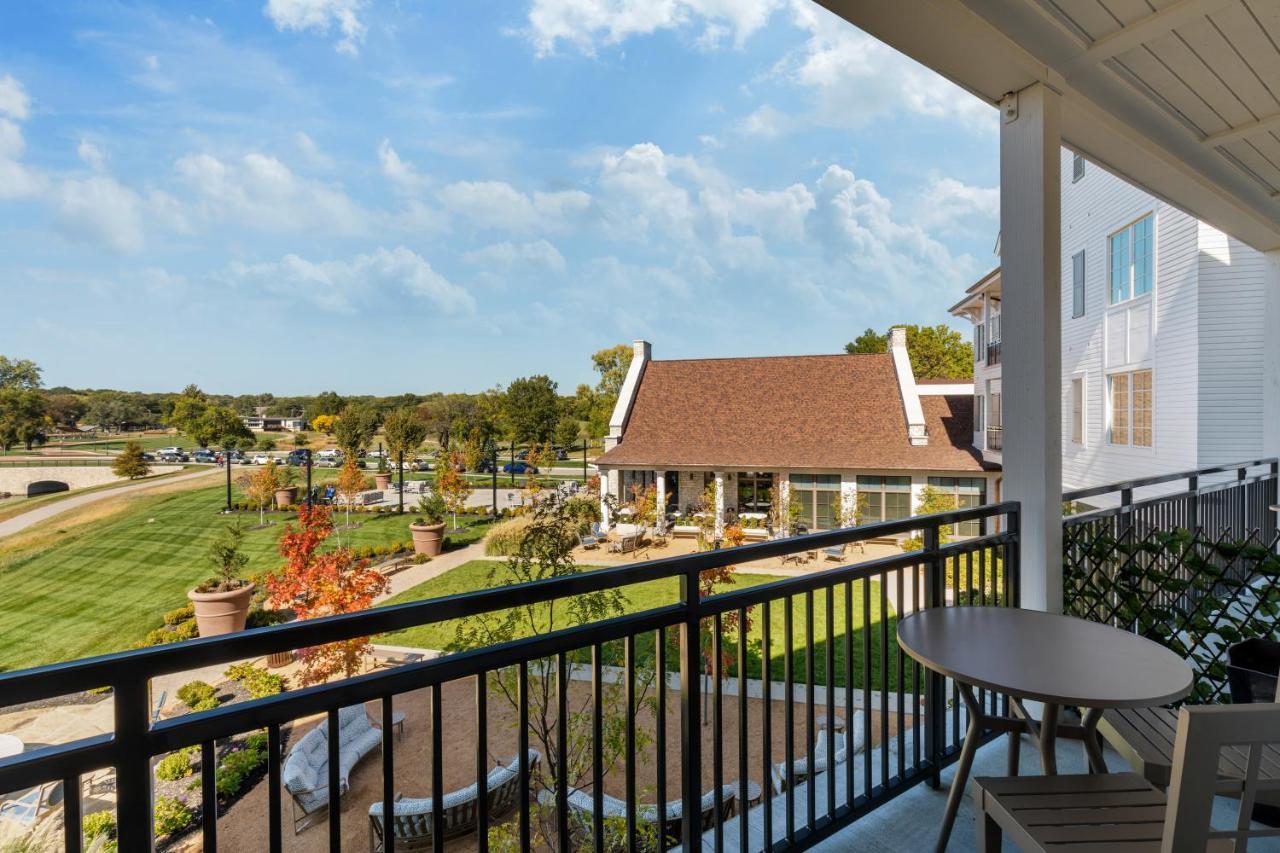 The Inn At Meadowbrook Overland Park Luaran gambar